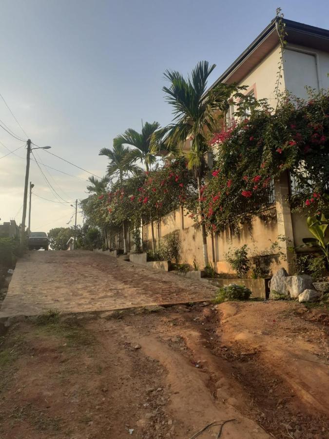 Residence Jardin Tropical ياوندي المظهر الخارجي الصورة