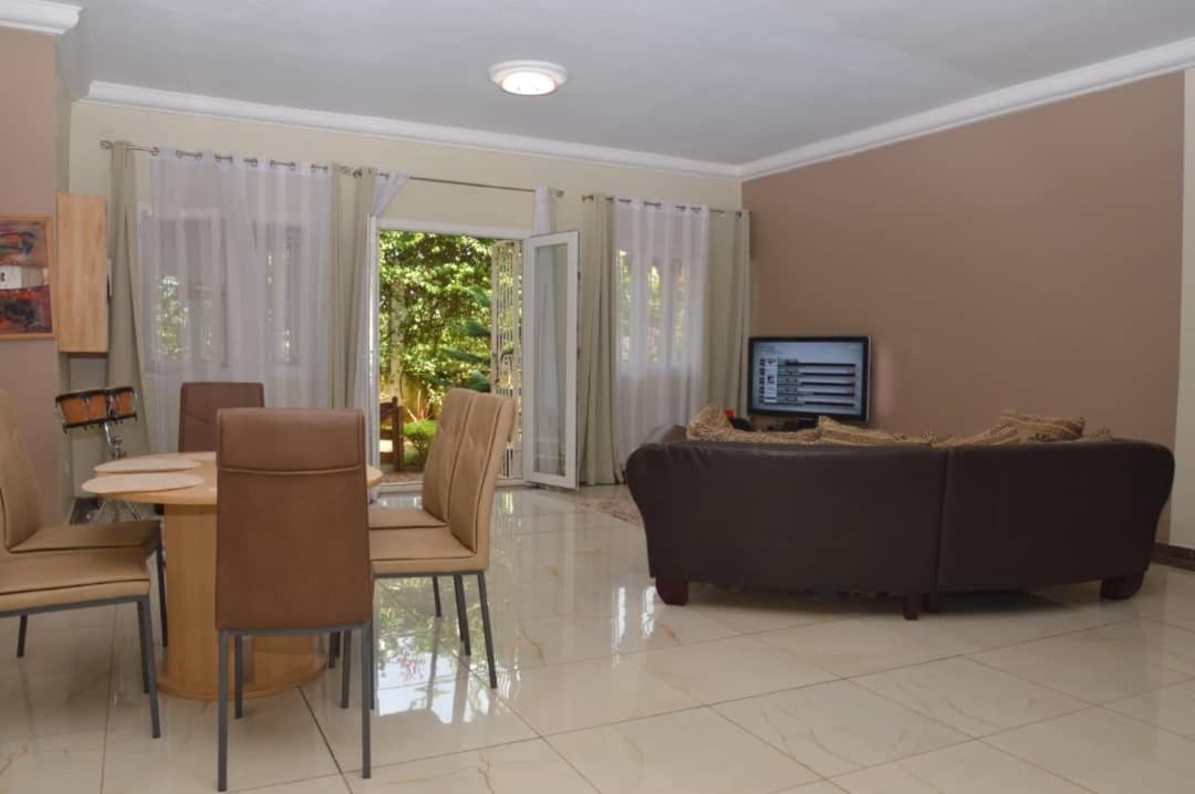 Residence Jardin Tropical ياوندي المظهر الخارجي الصورة