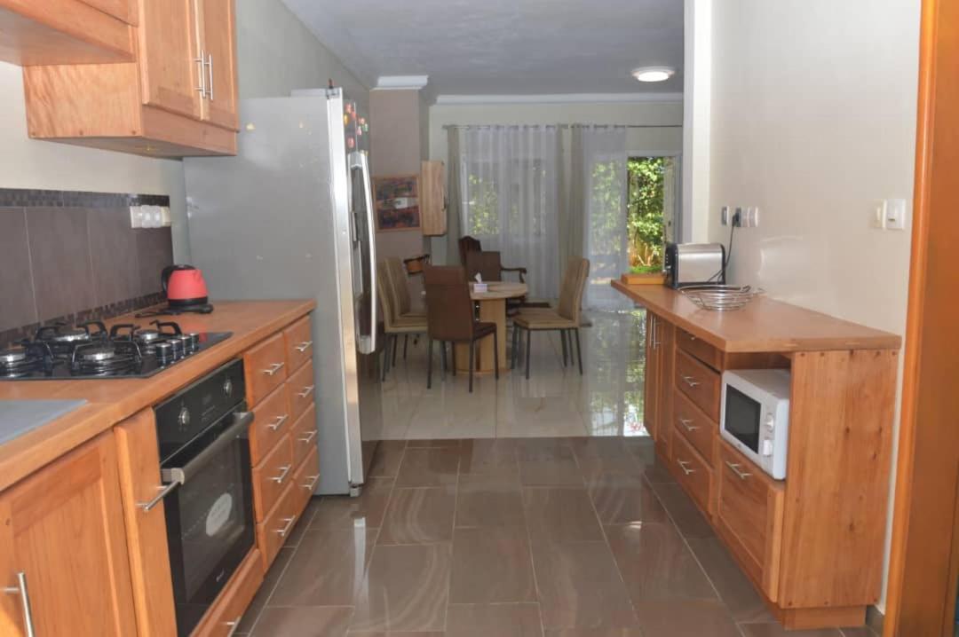 Residence Jardin Tropical ياوندي المظهر الخارجي الصورة