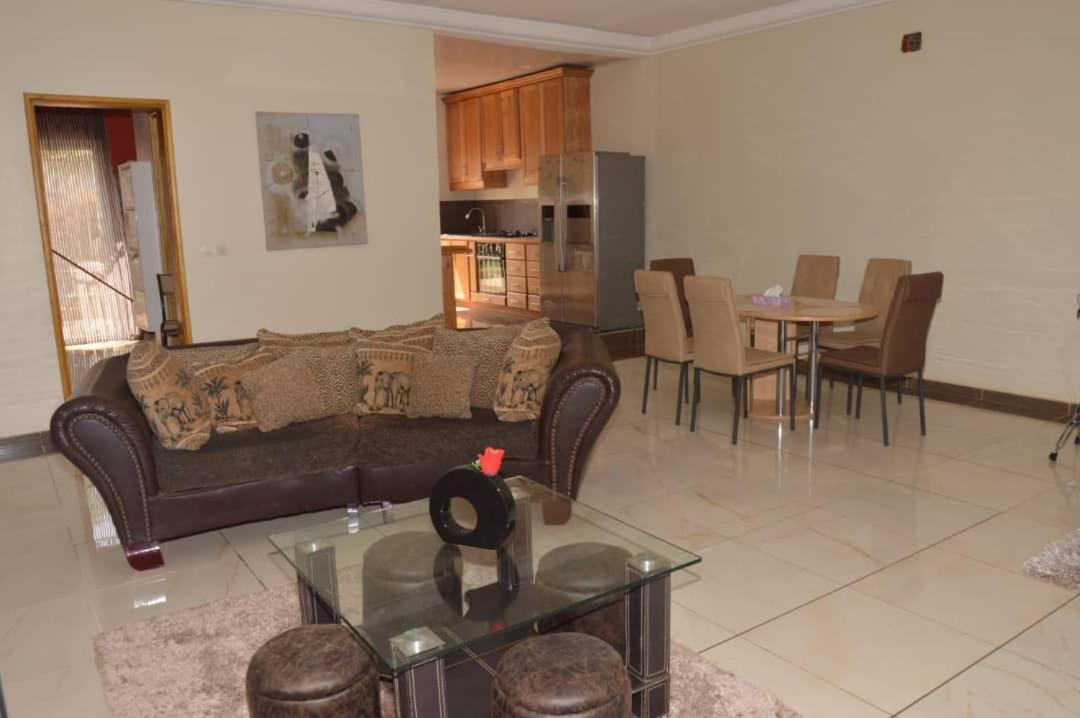Residence Jardin Tropical ياوندي المظهر الخارجي الصورة
